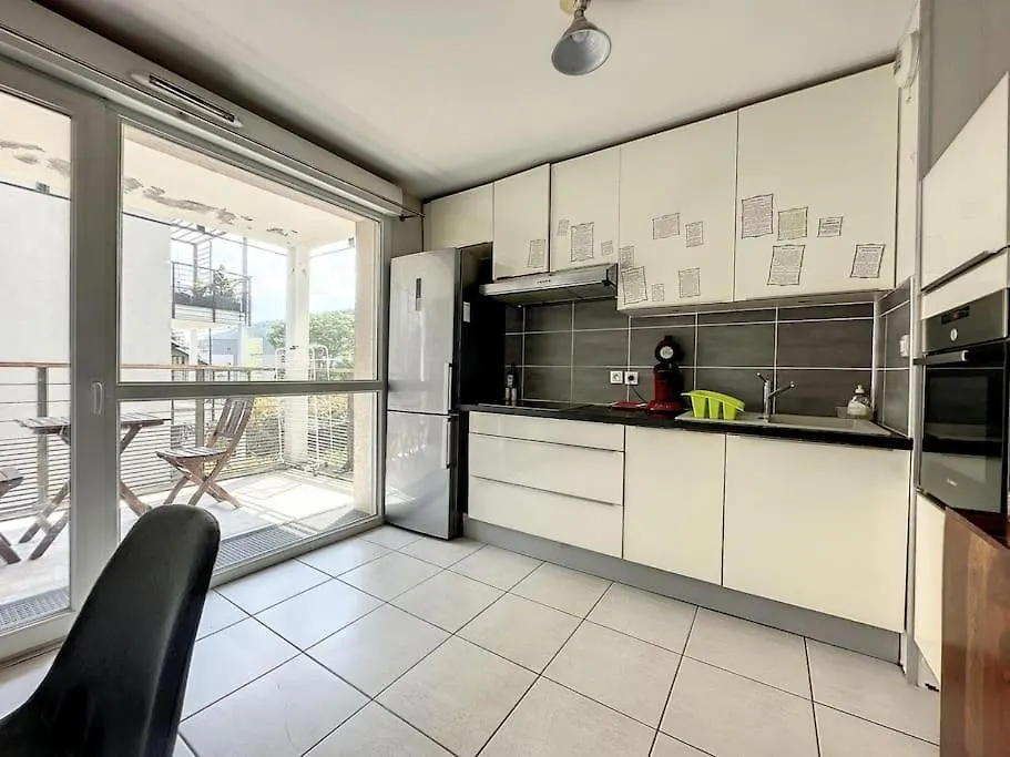 Appartement Le Central-4 Personnes-Parking Annemasse France